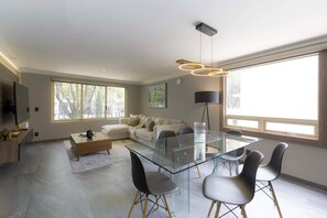 TV, stereo, offices