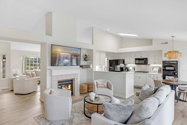 TV, fireplace, offices