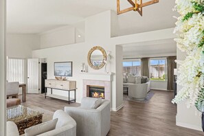 TV, fireplace, offices