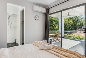 4 Schlafzimmer, Bügeleisen/Bügelbrett, Reisekinderbett, WLAN