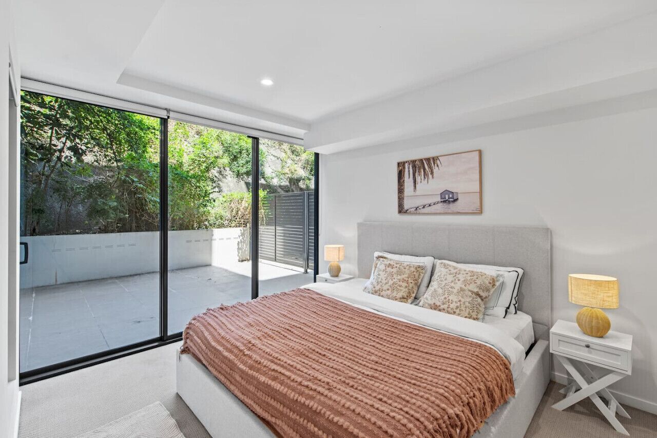 2 bedrooms, iron/ironing board, travel cot, WiFi