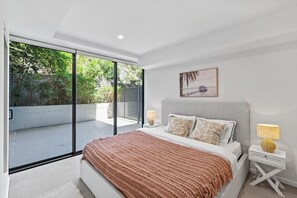 2 bedrooms, iron/ironing board, travel cot, WiFi