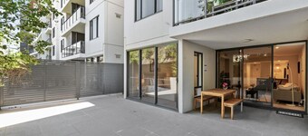 Modern 2B2B Suit only 10mins to Airport/Southbank