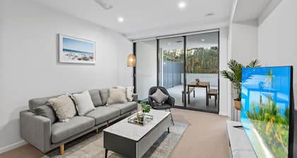 Modern 2B2B Suit only 10mins to Airport/Southbank