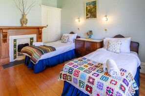 3 habitaciones, tabla de planchar con plancha y wifi gratis 