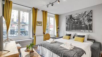 3 camere, una scrivania, ferro/asse da stiro, Wi-Fi