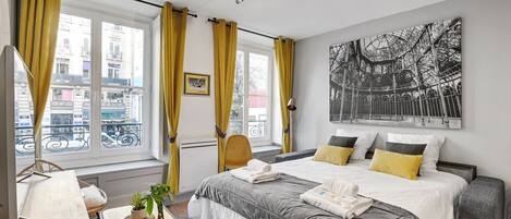 3 slaapkamers, een bureau, een strijkplank/strijkijzer, wifi
