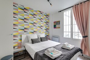 3 bedrooms, desk, iron/ironing board, WiFi