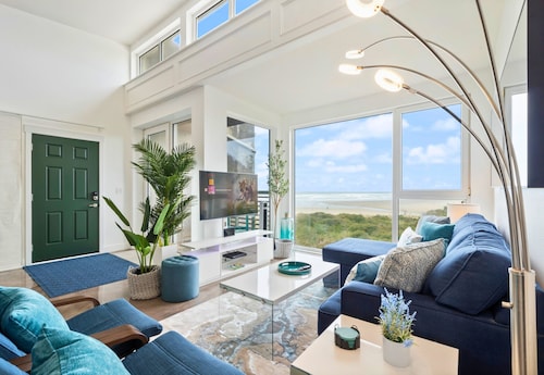 Amazing Oceanfront Views! Steps to the Sand! Rockaway 2BR Condo Nedonna Beach!