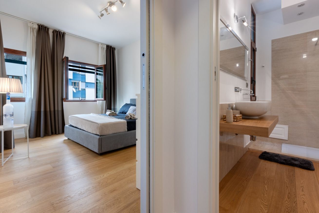 2 chambres, fer et planche à repasser, Wi-Fi, draps fournis