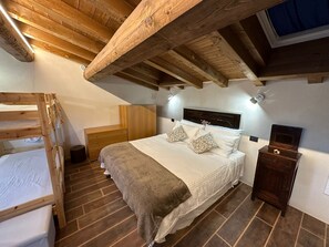 1 Schlafzimmer, Schreibtisch, Bügeleisen/Bügelbrett, kostenloses WLAN