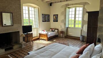 9 間睡房、熨斗/熨衫板、Wi-Fi、床單