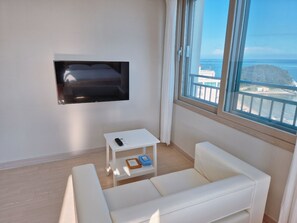 Deluxe Double Room, Ocean View | Free WiFi - The First Ocean Songjung (Busan)