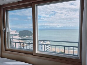 View from property - The First Ocean Songjung (Busan)