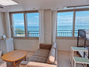 Family Suite, Ocean View | Desk, free WiFi - The First Ocean Songjung (Busan)