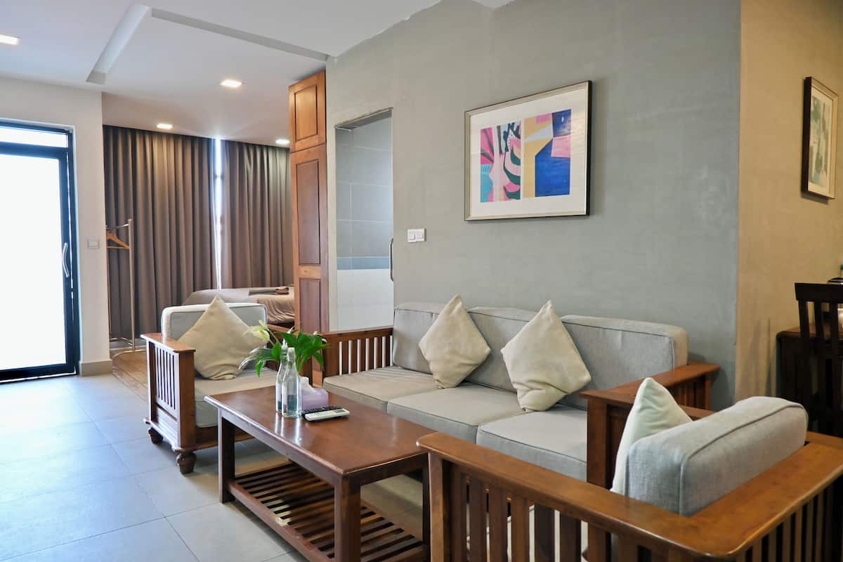 Deluxe Apartment, City View | 1 bedroom, desk, soundproofing, iron/ironing board