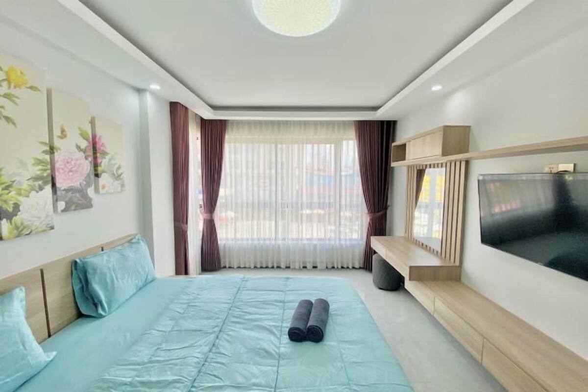 Desk, soundproofing, iron/ironing board (on request), WiFi (free)