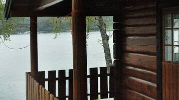 House | Water view