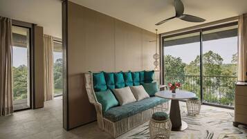 Minibar, in-room safe, soundproofing, iron/ironing board