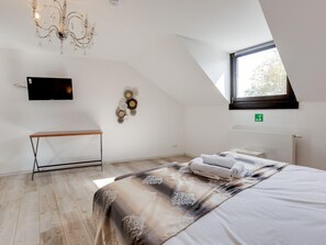 Lägenhet | 2 sovrum, unika möbler och sängkläder