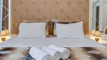 Apartment | 2 bedrooms, individually furnished, bed sheets