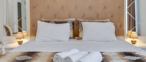 Apartment | 2 bedrooms, individually furnished, bed sheets