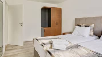 Apartment | 2 bedrooms, individually furnished, bed sheets