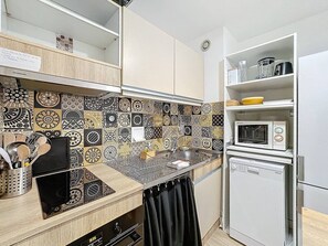 Refrigerador, microondas, horno y lavavajillas 