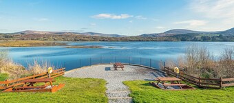 2 bedroom home in Kenmare with sea views to sleep 4