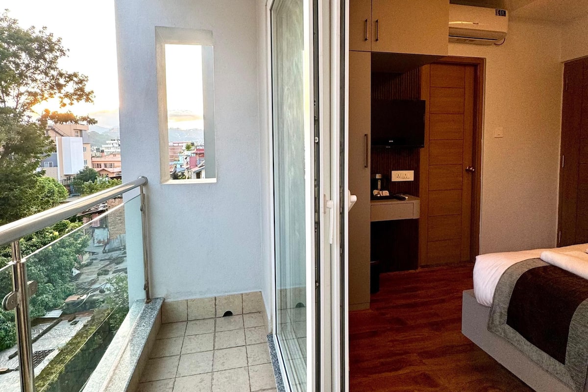 Double Room, Balcony