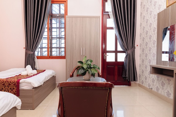 Deluxe Triple Room | Bed sheets
