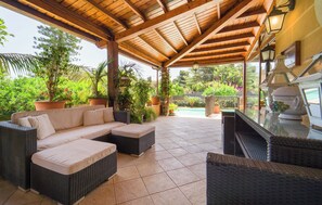Terrace/patio - Luxury, Palermo downtown, Mediterranean Park, 3 kms from Mondello beach (palermo)