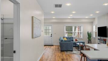 Signature House, 4 Bedrooms, City View | View from room