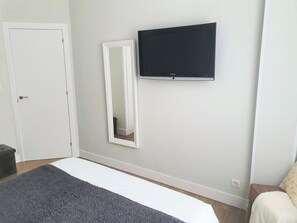 1 soveværelse, strygejern/strygebræt, sengetøj