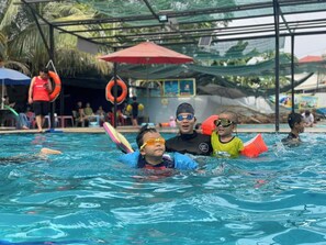 Indoor pool - Hoanglinhhome (Ho Chi Minh City)