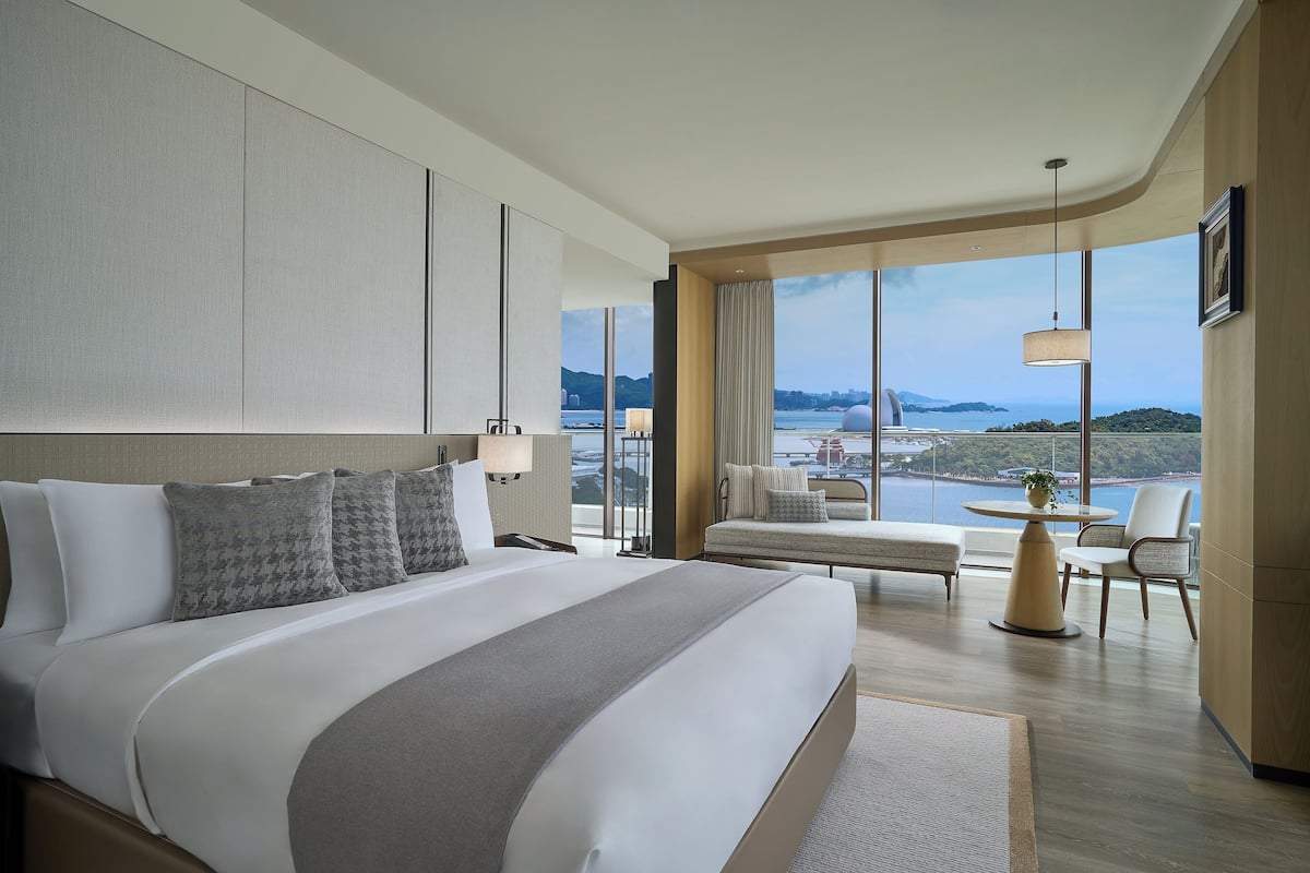 Opera House Sea View King Room | In-room safe, blackout drapes, free WiFi