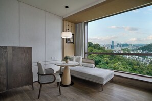 In-room safe, blackout drapes, free WiFi - Grand Ocean View Hotel Zhuhai (Zhuhai)