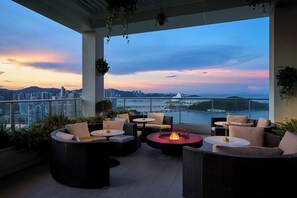 Bar (on property) - Grand Ocean View Hotel Zhuhai (Zhuhai)