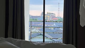 Standard Twin Room, 1 Bedroom | Terrace/patio