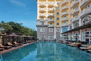 2 outdoor pools, pool umbrellas, sun loungers