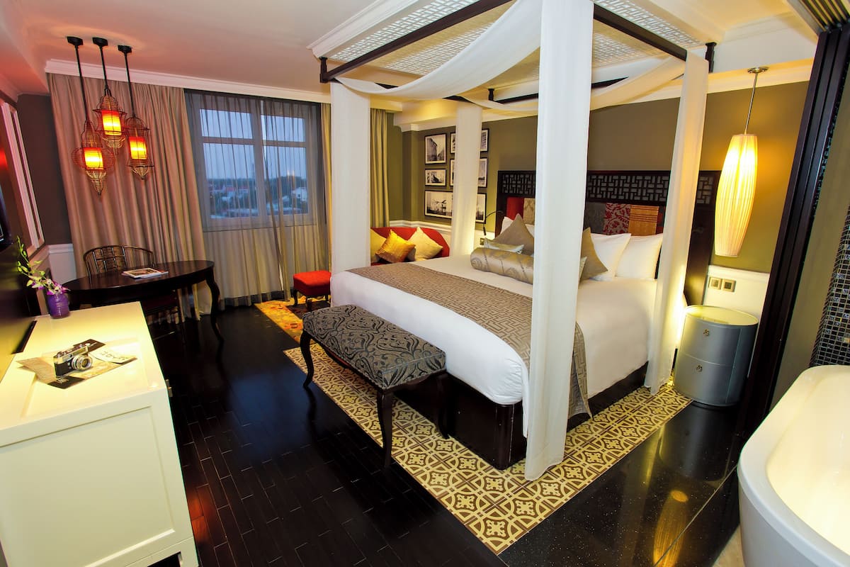 Deluxe King | View from room