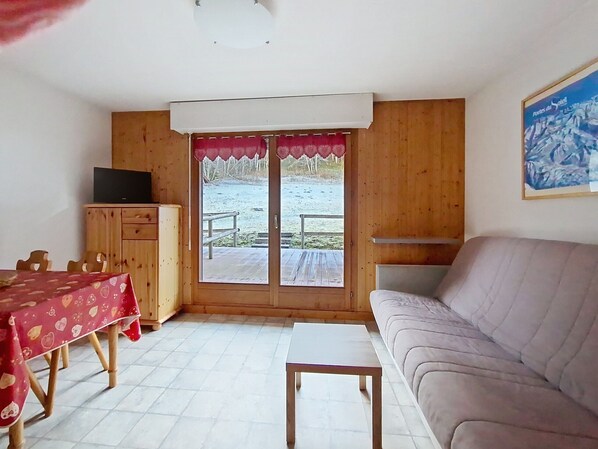 TV - VIOLETTES VL2 TELECABINE & NATURE 4 Pers. (Châtel)