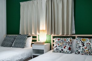 Comfort Villa | Bathroom | Combined shower/tub, rainfall showerhead, free toiletries, hair dryer - Tabitaimu Sumiyoshitsukimitiru (Osaka)