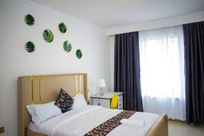 Family Apartment, Balcony, City View | 5 bedrooms, individually decorated, individually furnished, free WiFi - Lux Suites Royal Oaks Residency (Nairobi)