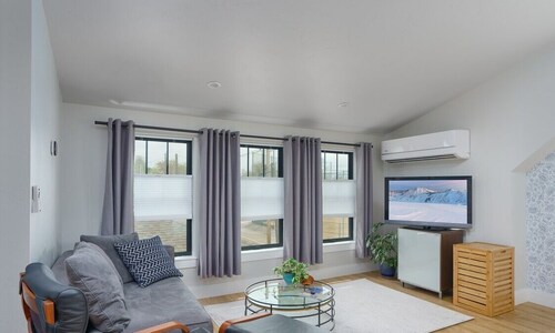 Sunny Schafer Park Guest Home ● Near RiNo