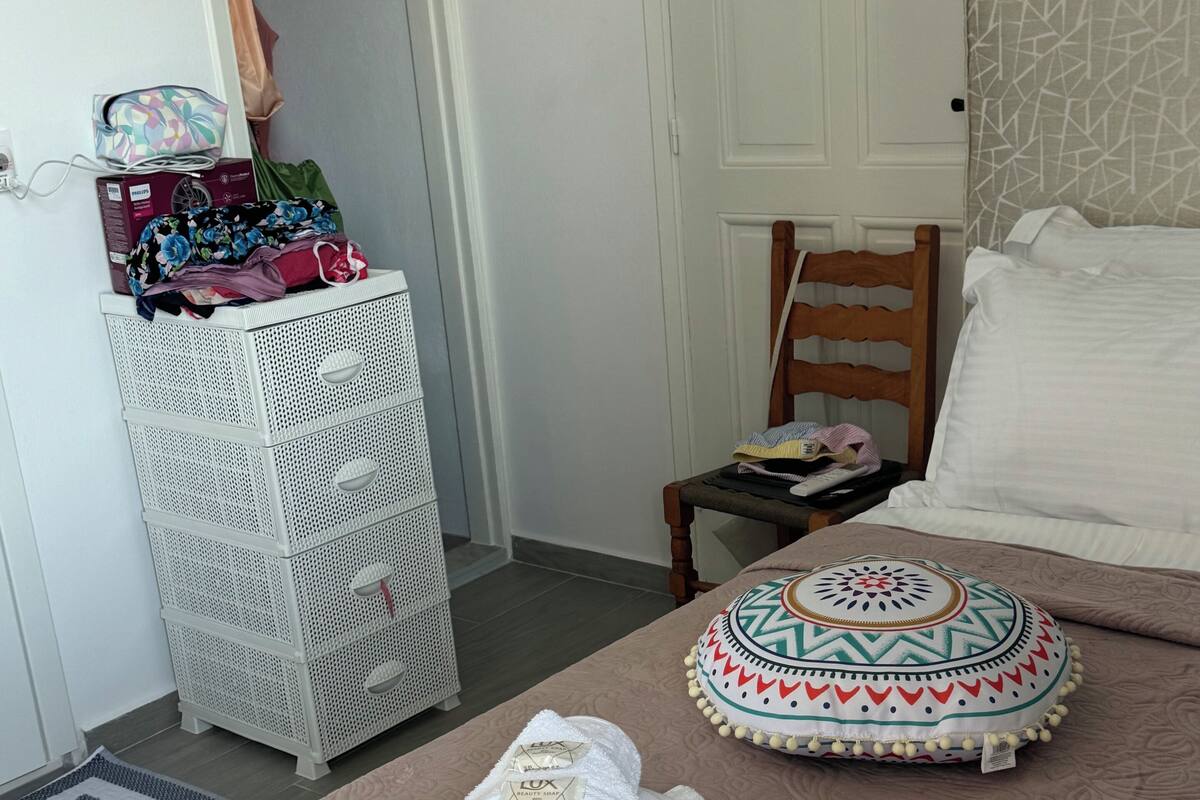 Comfort-Einzelzimmer, Meerblick | Individuell dekoriert, individuell eingerichtet, Verdunkelungsvorhänge