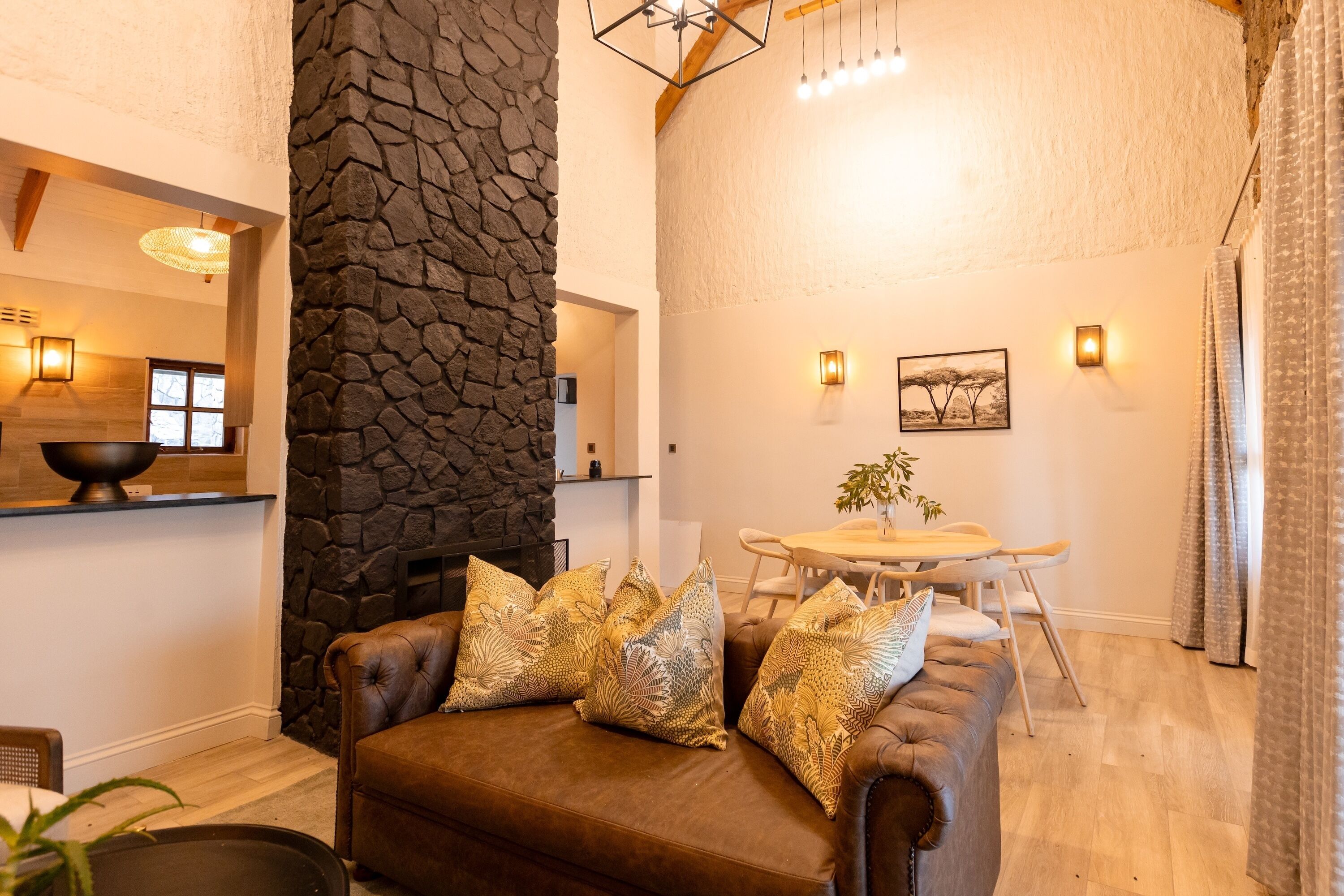 32-吋智慧型電視，提供衛星頻道