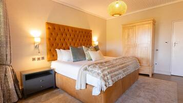 Pillowtop-Betten, Minibar, Zimmersafe, Schreibtisch