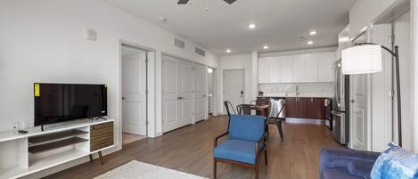 Televisión y oficina