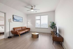 Télévision, espaces bureaux